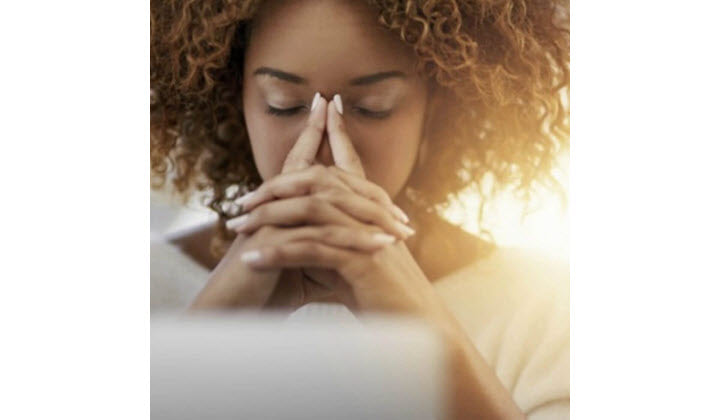 5 Powerful Essential Oils to Help Ease Headaches Naturally