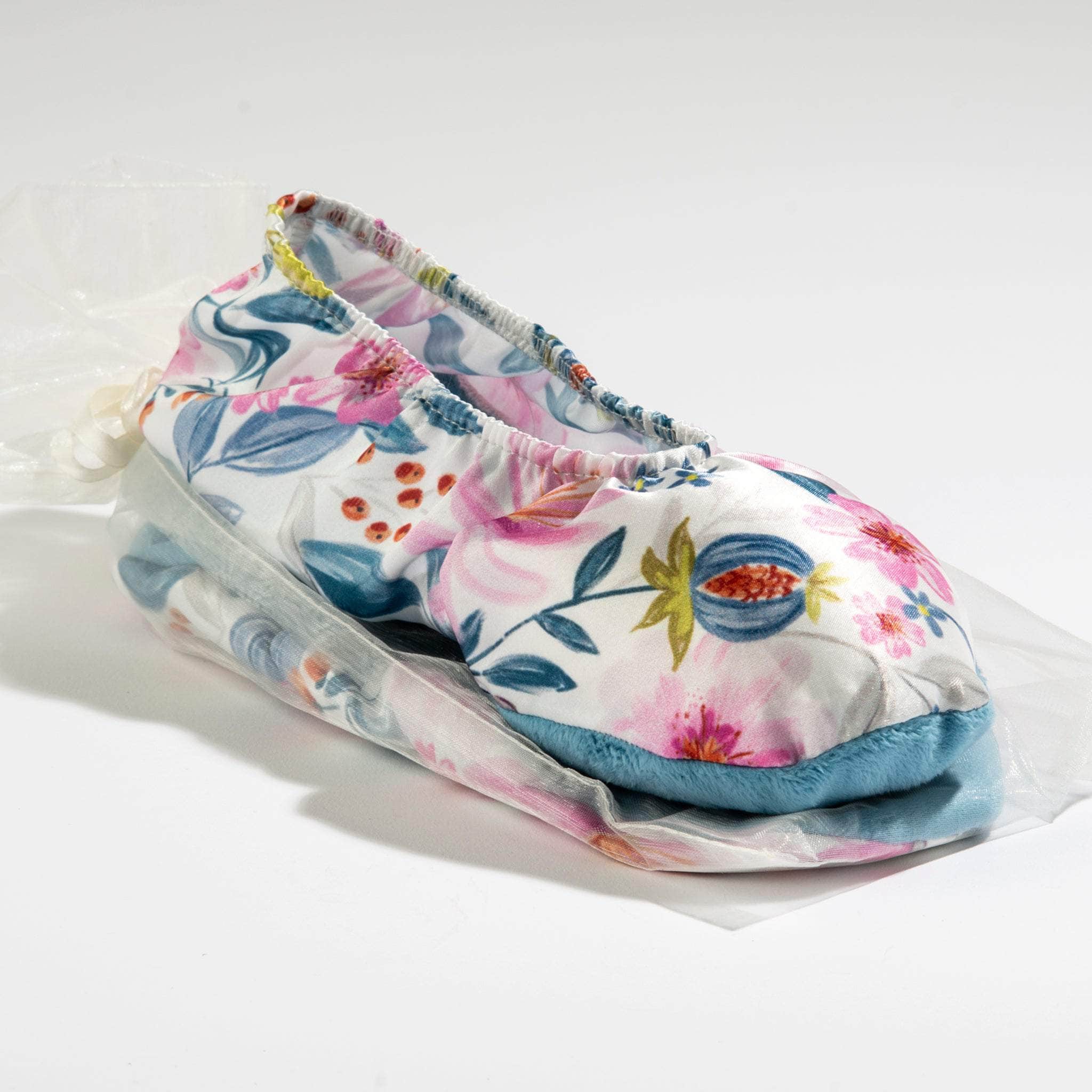 Pamper your feet with Lavender Spa Footies—soft, heatable, and infused with calming lavender for the ultimate at-home spa retreat.