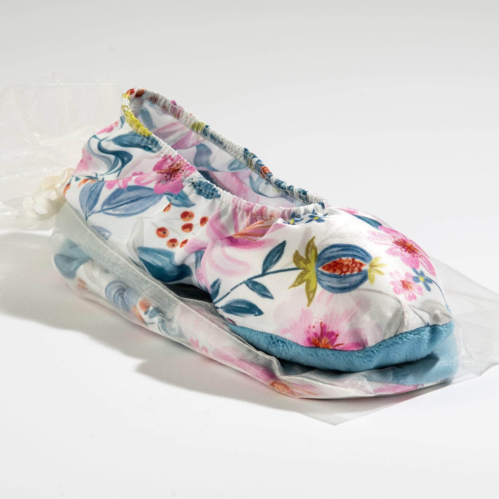 Pamper your feet with Lavender Spa Footies—soft, heatable, and infused with calming lavender for the ultimate at-home spa retreat.