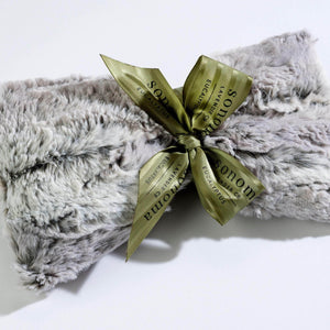 Luxurious eucalyptus-infused spa mask in soft Silver Fox faux fur fabric, offering soothing relief and relaxation with every wear. Perfect for reducing tension, calming headaches, and promoting restful sleep.