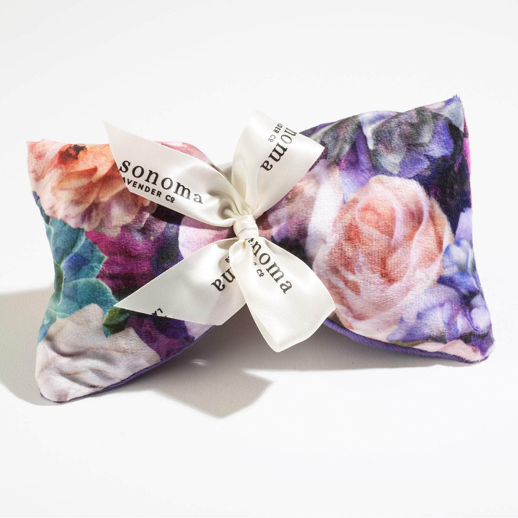 Indulge in a luxurious at-home spa experience with our Lavender Spa Mask—soft, soothing, and infused with calming lavender to ease tension, relax your mind, and promote restful sleep.