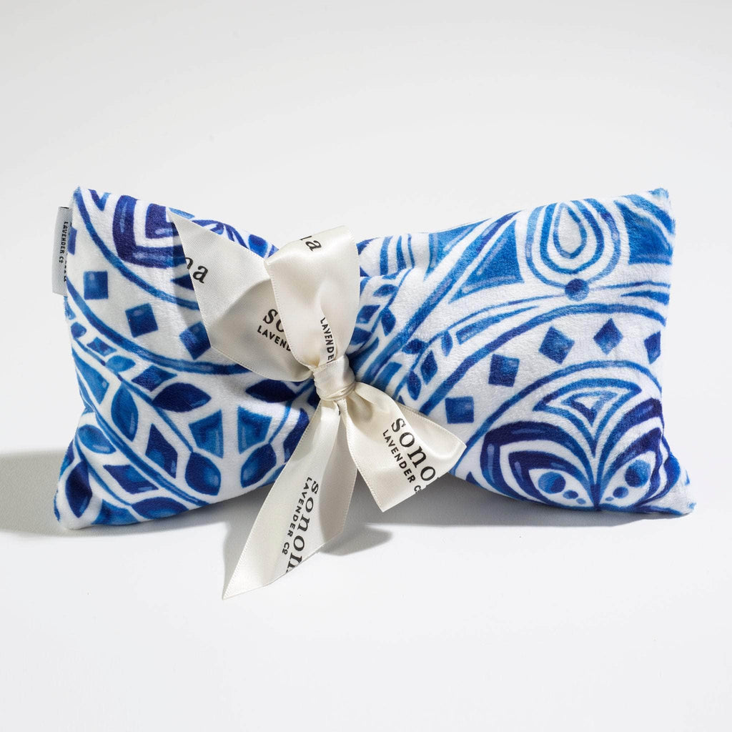 Indulge in a luxurious at-home spa experience with our Ocean Aire scented Spa Mask—soft, soothing, and infused with calming ocean inspired scent  to ease tension, relax your mind, and promote restful sleep.